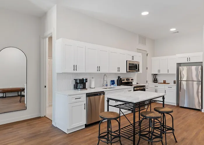 The Corbin 1203 - Cowboy Cozy Retreat Apartment *